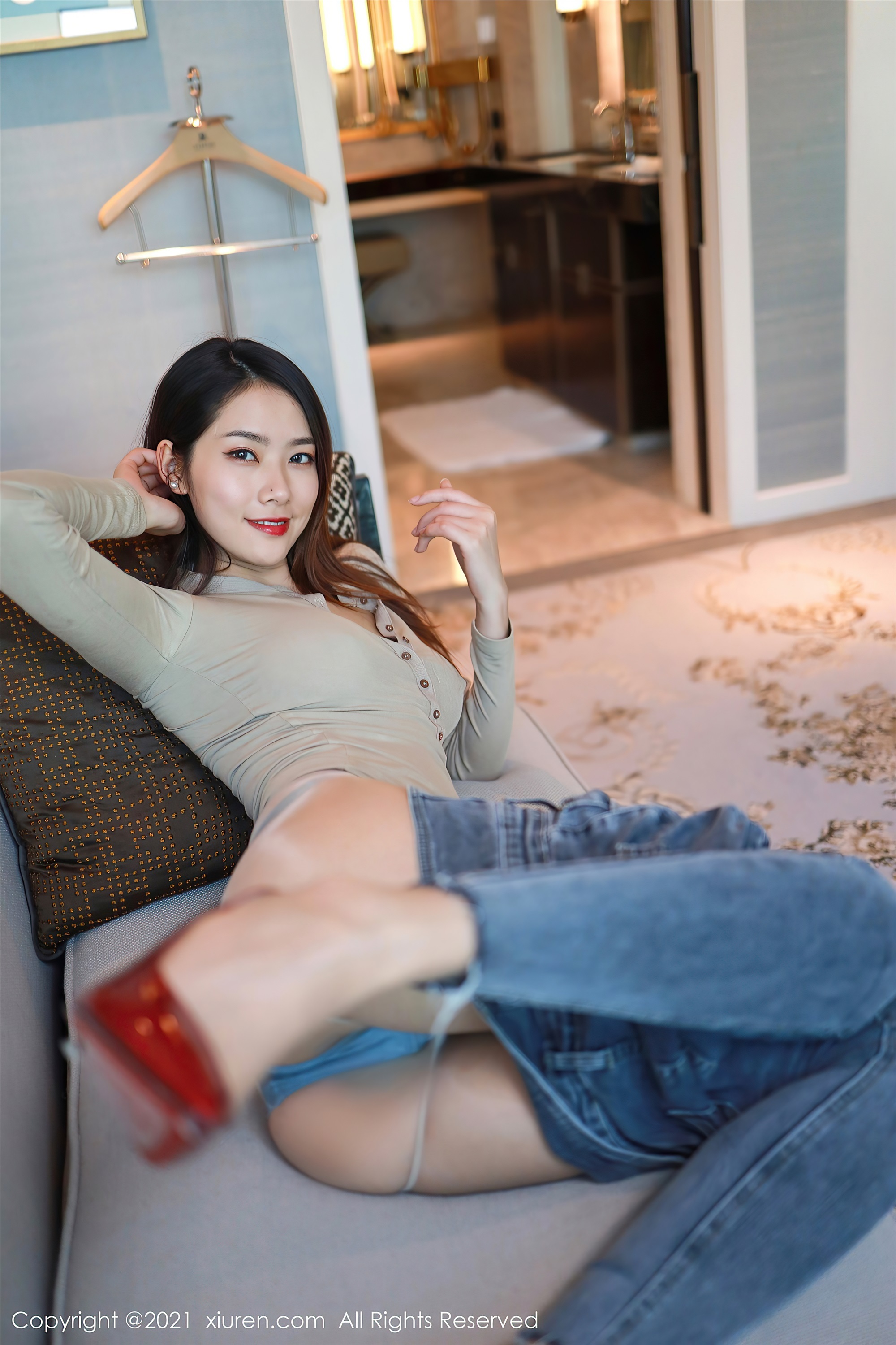 XiuRen秀人网  2021.01.25 No.3039 方子萱